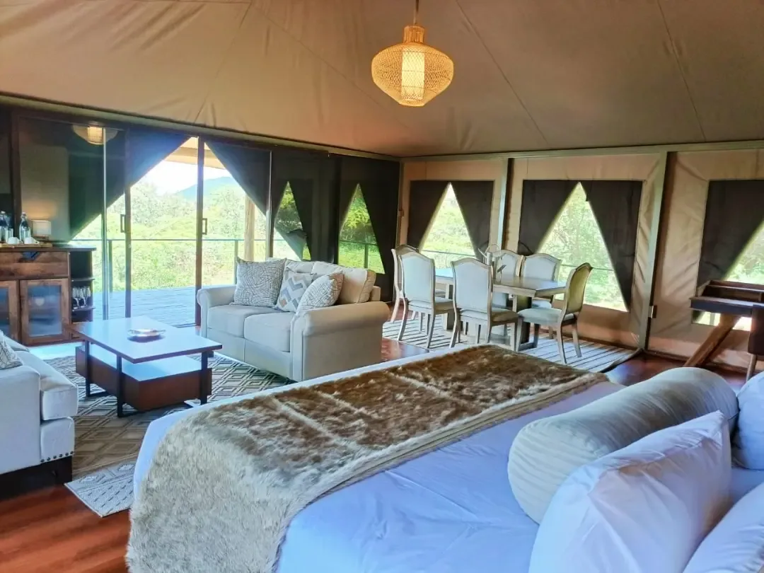 Emayian Luxury Camp